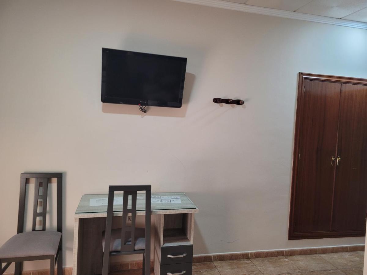 Hostal Restaurante El Paraiso Don Benito Eksteriør billede