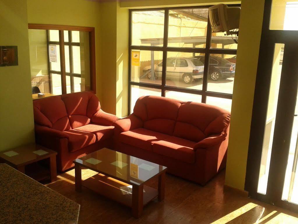 Hostal Restaurante El Paraiso Don Benito Eksteriør billede